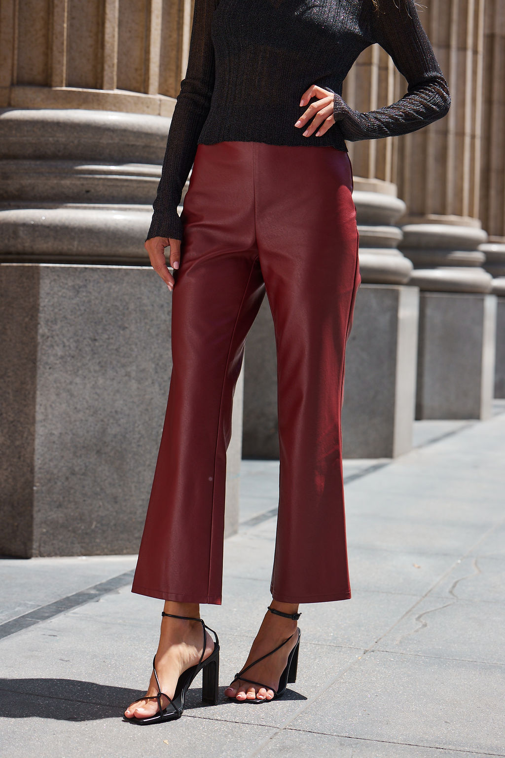 What To Wear With Burgundy Pants - Petite Dressing | Burgundy leggings  outfit, Burgundy pants, Burgundy jeans outfit